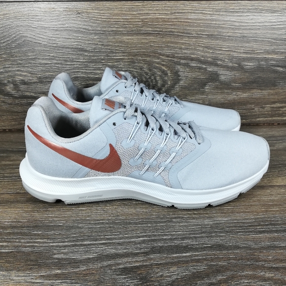 women's nike run swift wolf grey